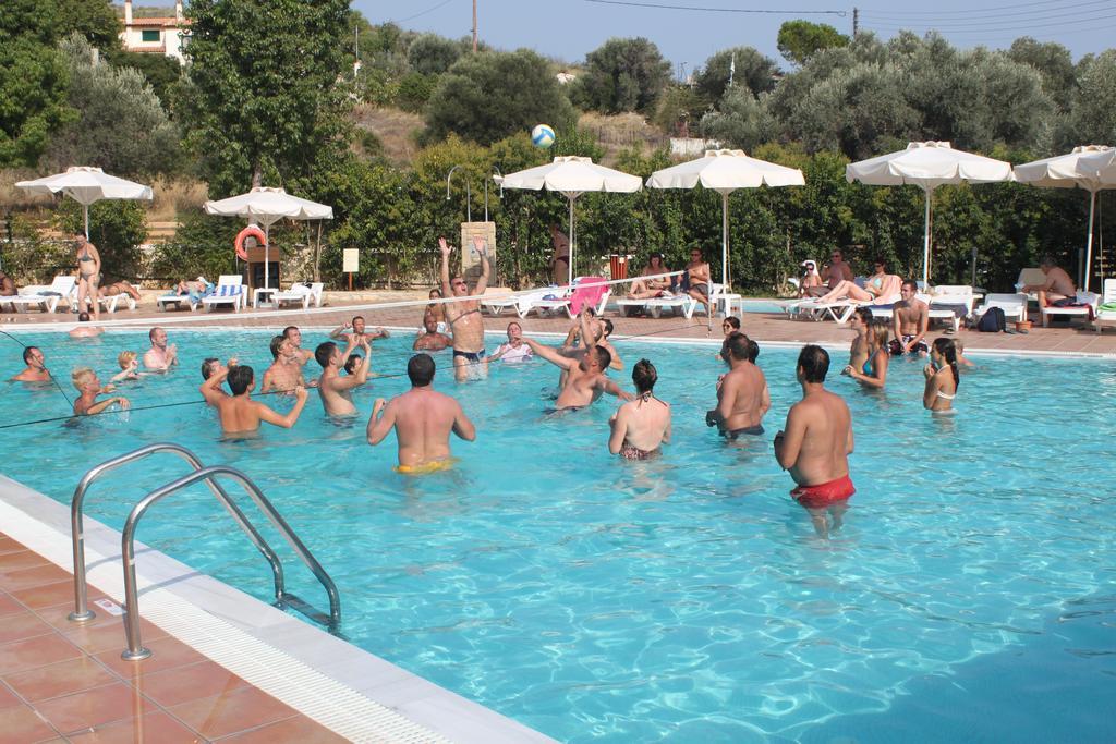 Olympic Star Hotel Amarynthos Exterior photo
